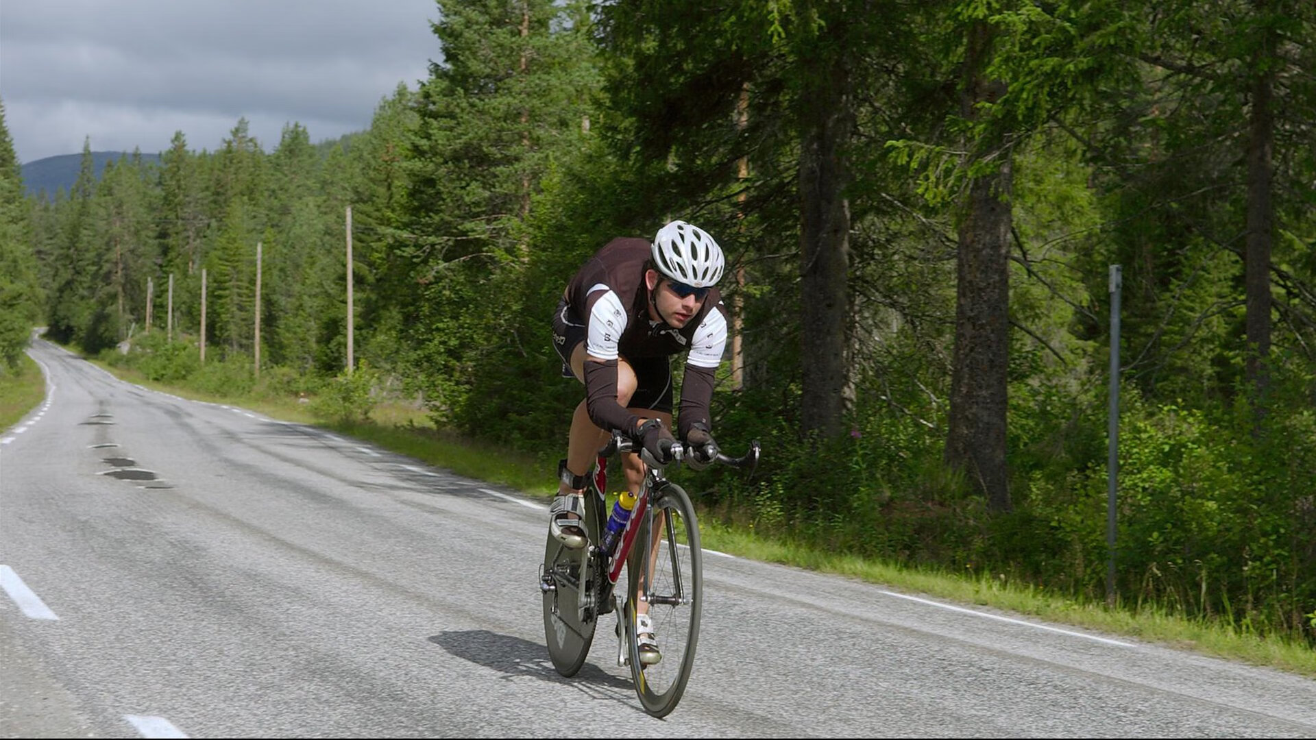 英超激烈争夺：赛事精彩纷呈，冠军悬念重重！，英超最精彩比赛